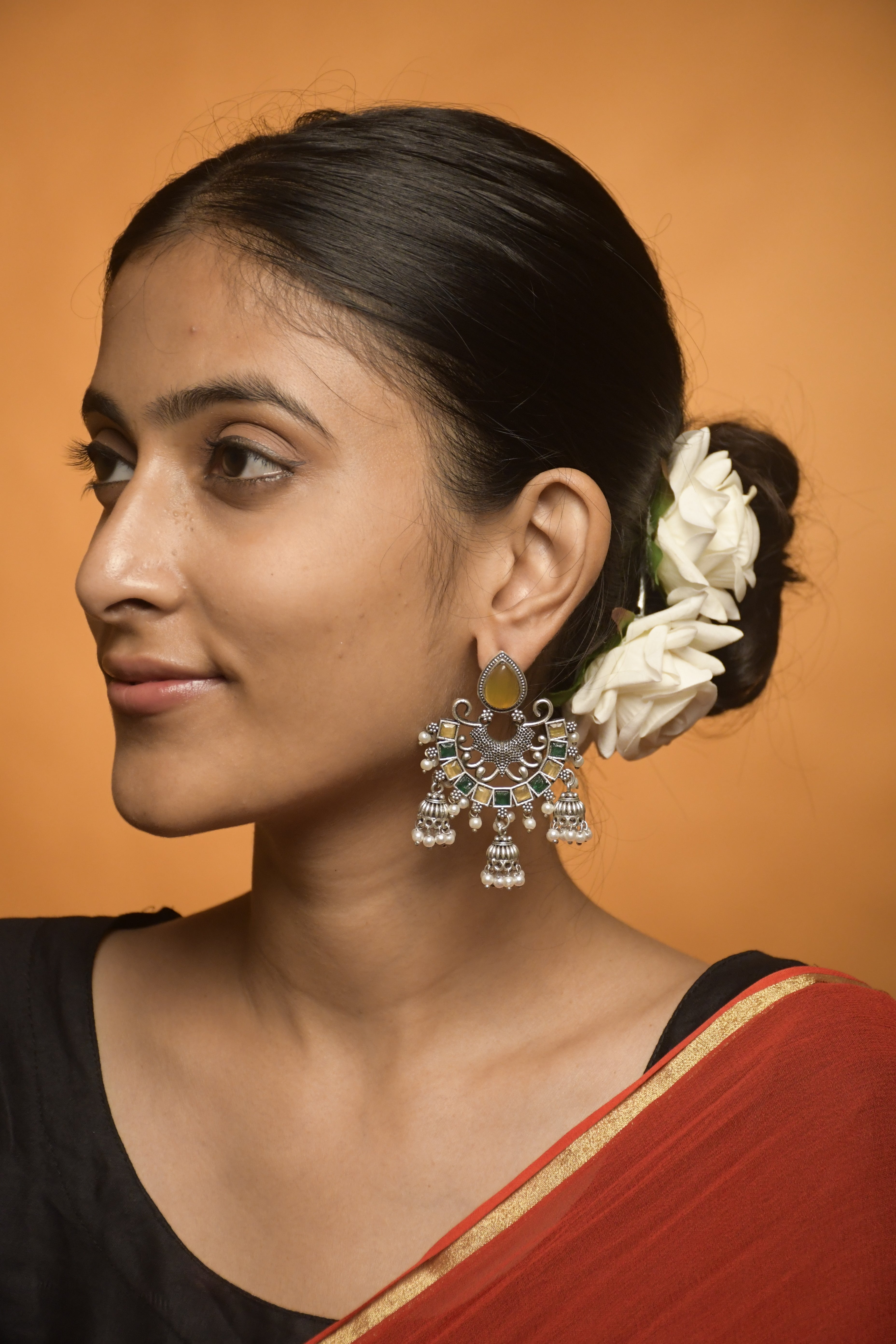 RAHA STONE JHUMKA EARRINGS