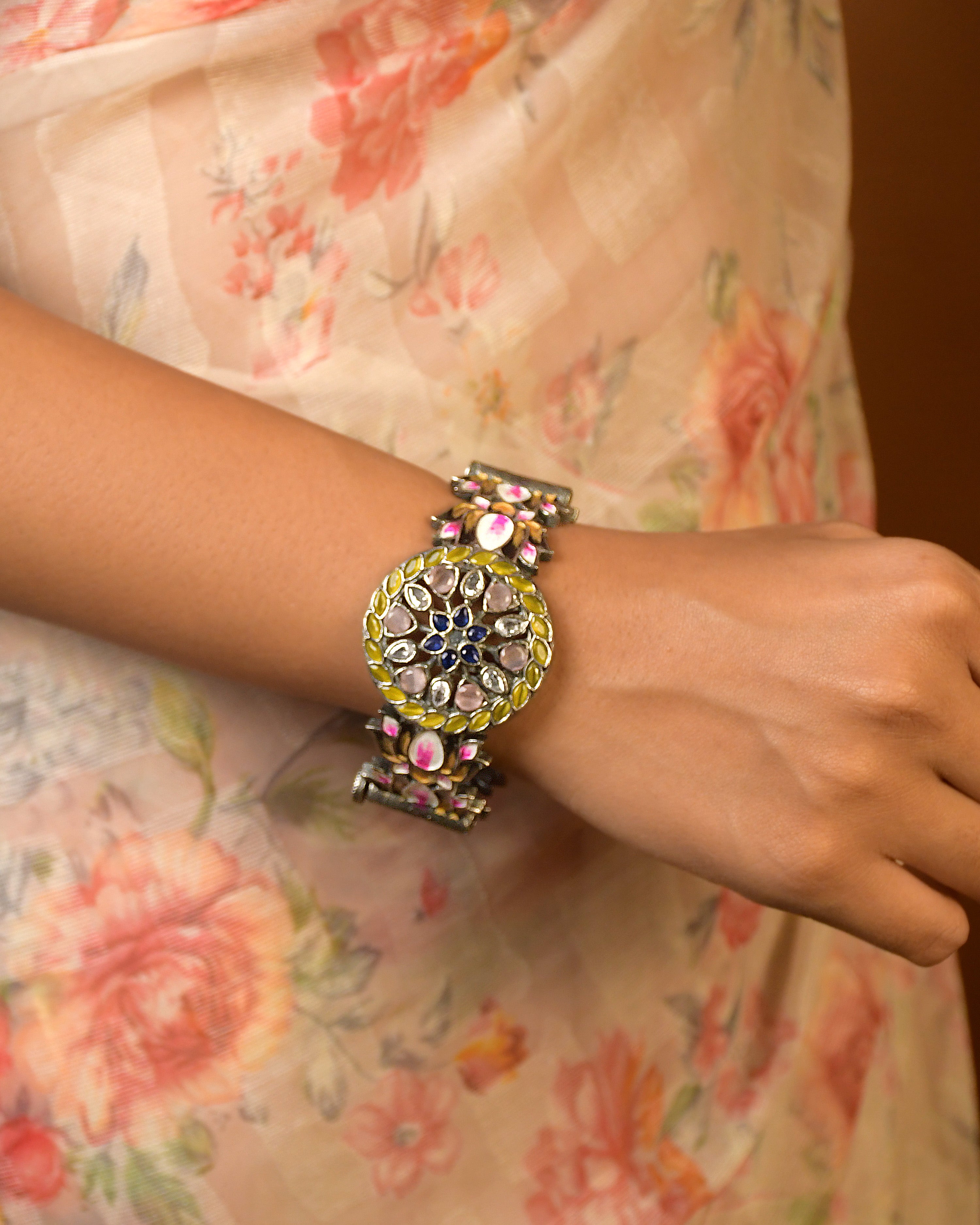 Noor Pair of Stone Bangles