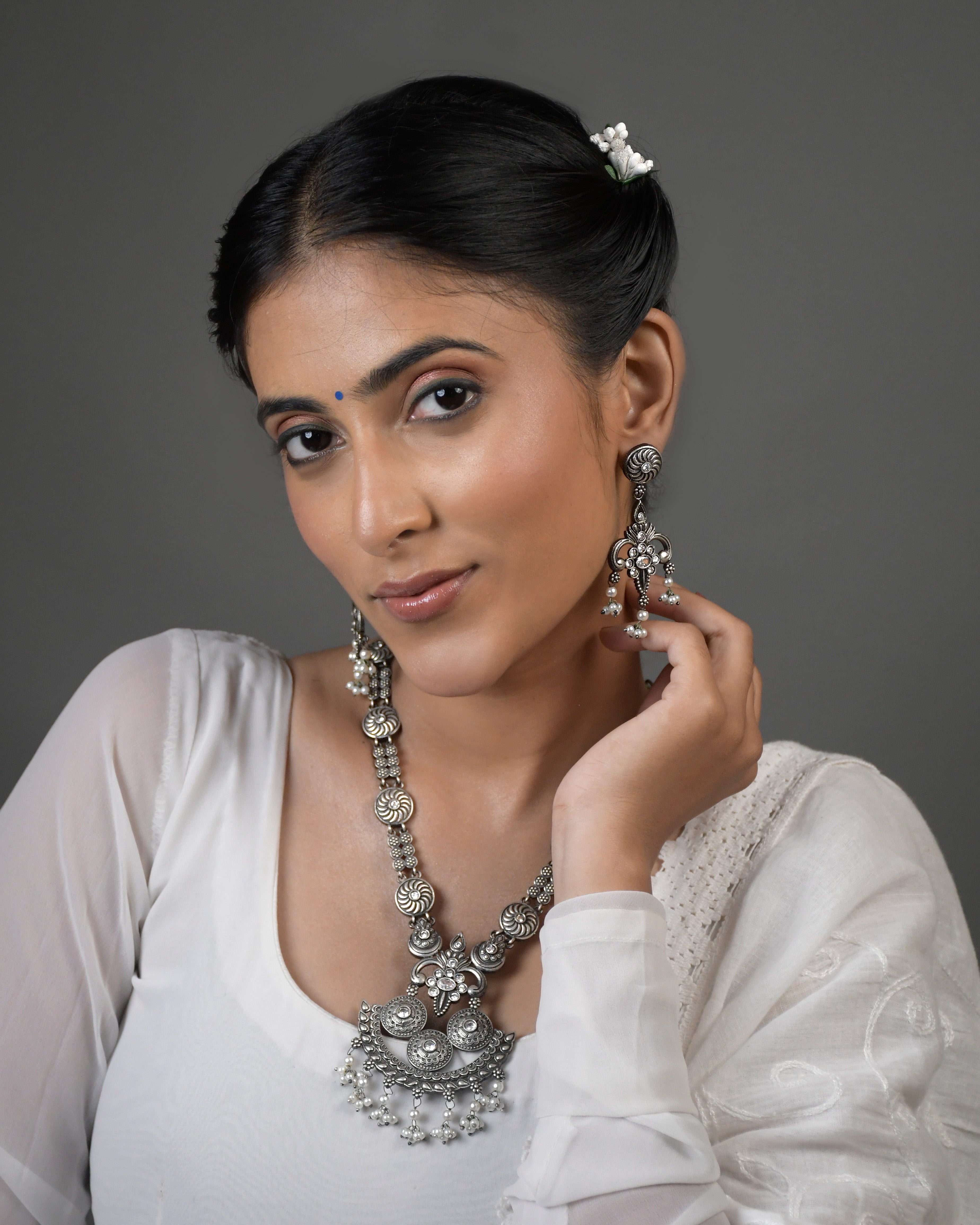 Lunar Luxe Silver Lookalike Stone Necklace Set