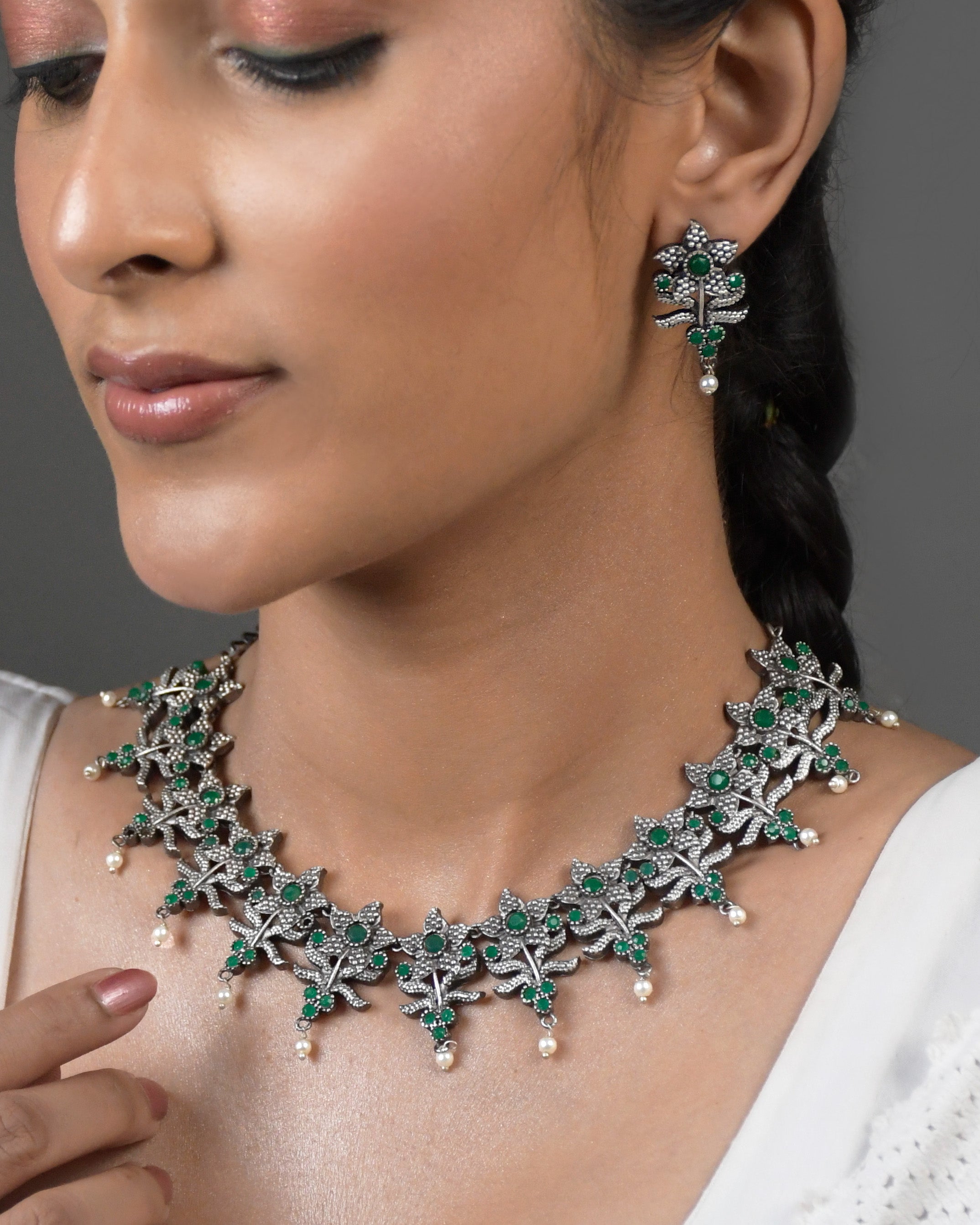 Tara Silver Lookalike Stone Necklace Set