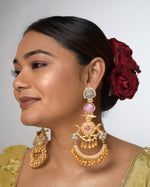 Load image into Gallery viewer, Chaand Golden Earrings