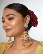 Load image into Gallery viewer, Chaand Golden Earrings