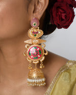 Load image into Gallery viewer, Noorika Golden Earrings