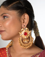 Load image into Gallery viewer, Rani Golden Earrings
