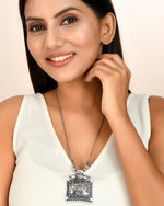 Load image into Gallery viewer, OXIDISED SILVER CHAIN PENDANT