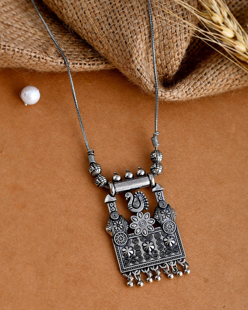 OXIDISED SILVER CHAIN PENDANT