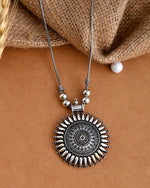 Load image into Gallery viewer, OXIDISED SILVER CHAIN PENDANT