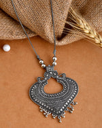 Load image into Gallery viewer, OXIDISED SILVER CHAIN PENDANT