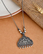 Load image into Gallery viewer, OXIDISED SILVER CHAIN PENDANT