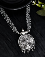 Load image into Gallery viewer, OXIDISED SPRING CHAIN PENDANT NECKLACE