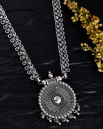 Load image into Gallery viewer, OXIDISED SPRING CHAIN PENDANT NECKLACE