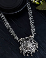 Load image into Gallery viewer, OXIDISED SPRING CHAIN PENDANT NECKLACE