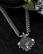 Load image into Gallery viewer, OXIDISED SPRING CHAIN PENDANT NECKLACE