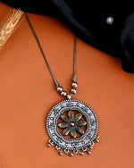 Load image into Gallery viewer, OXIDISED DUAL TONE CHAIN PENDANT