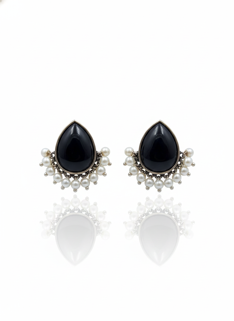 FEREL STUD EARRINGS