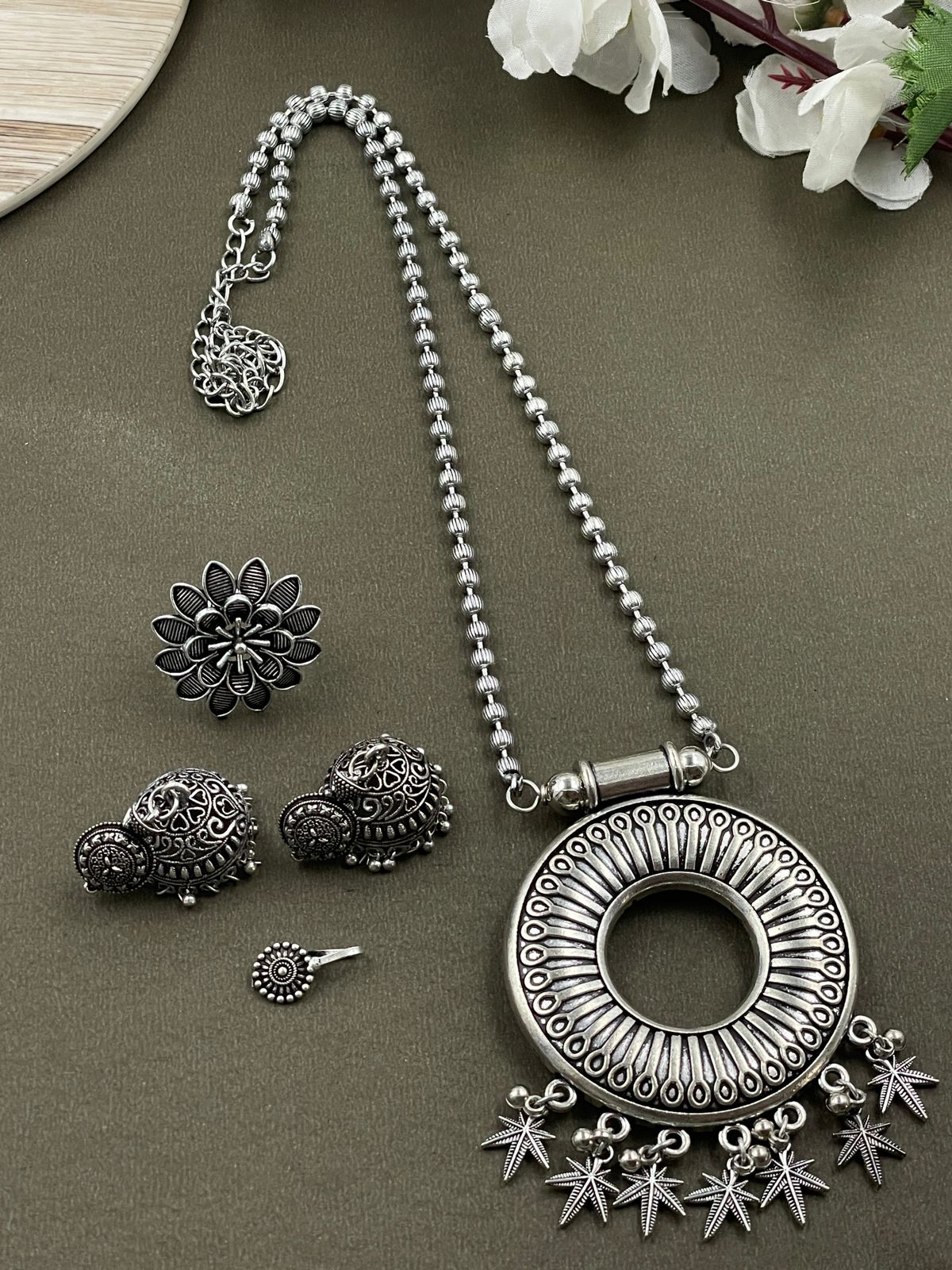 KIRAN SILVER OXIDISED CHAIN PENDANT JEWELLERY SET