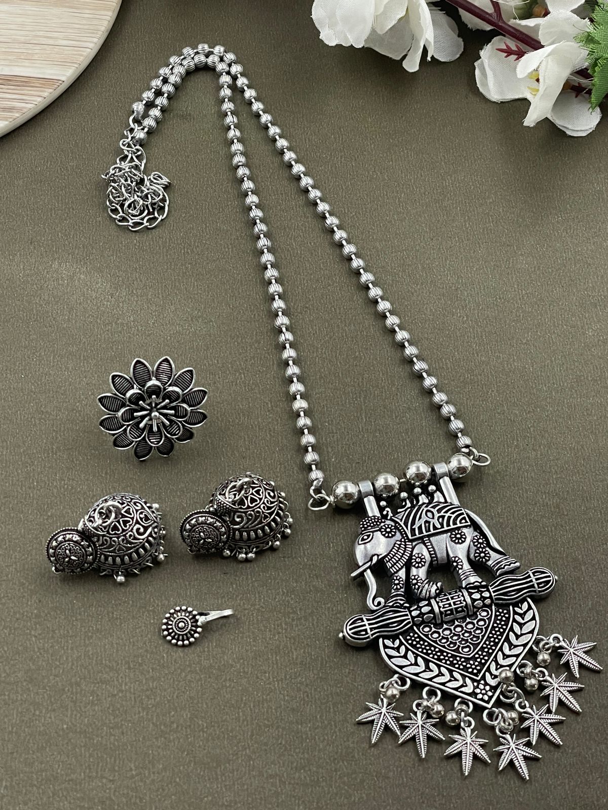 KIRAN SILVER OXIDISED CHAIN PENDANT JEWELLERY SET