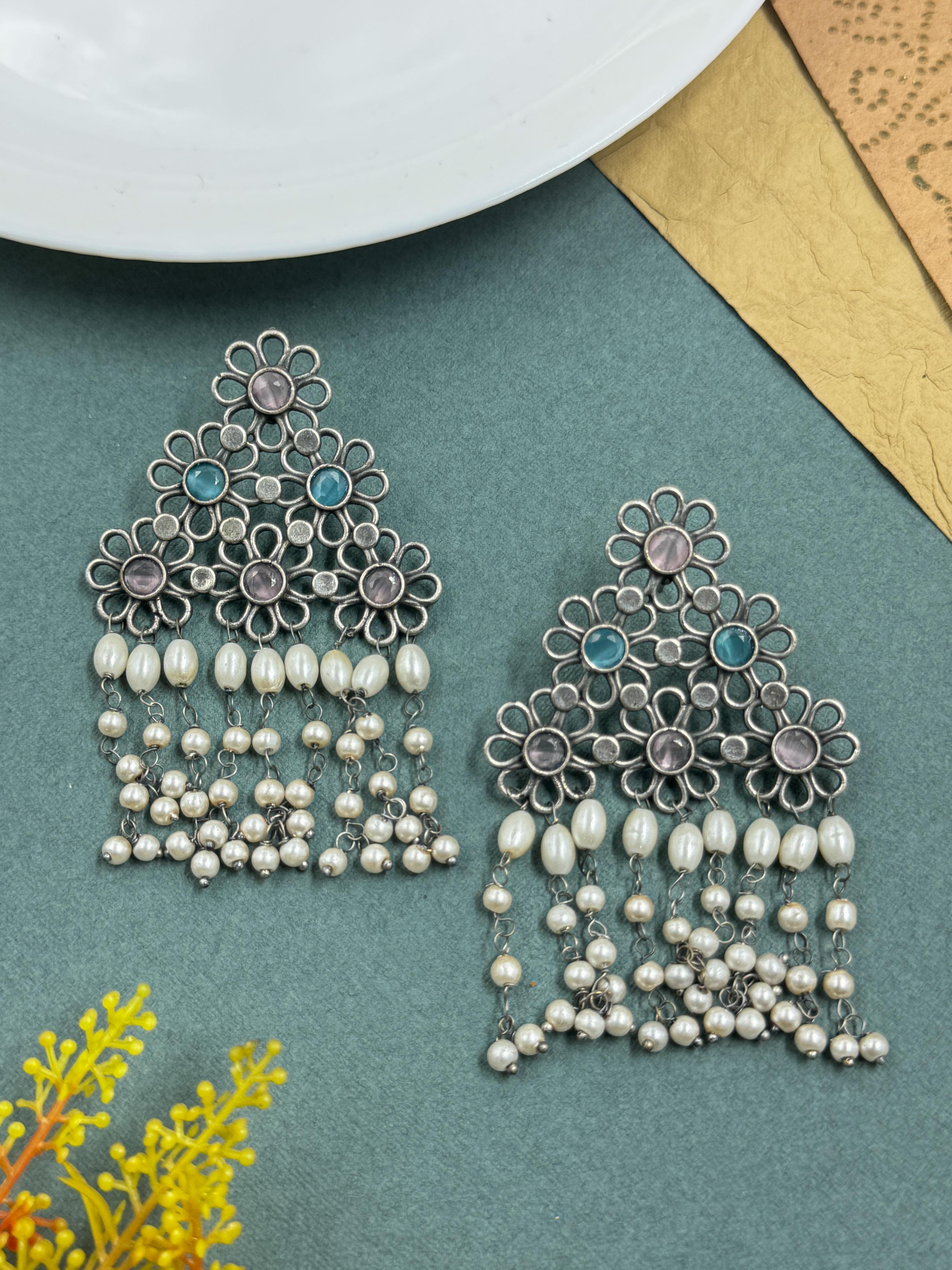 NITHYA OXIDISED STUDS EARRINGS