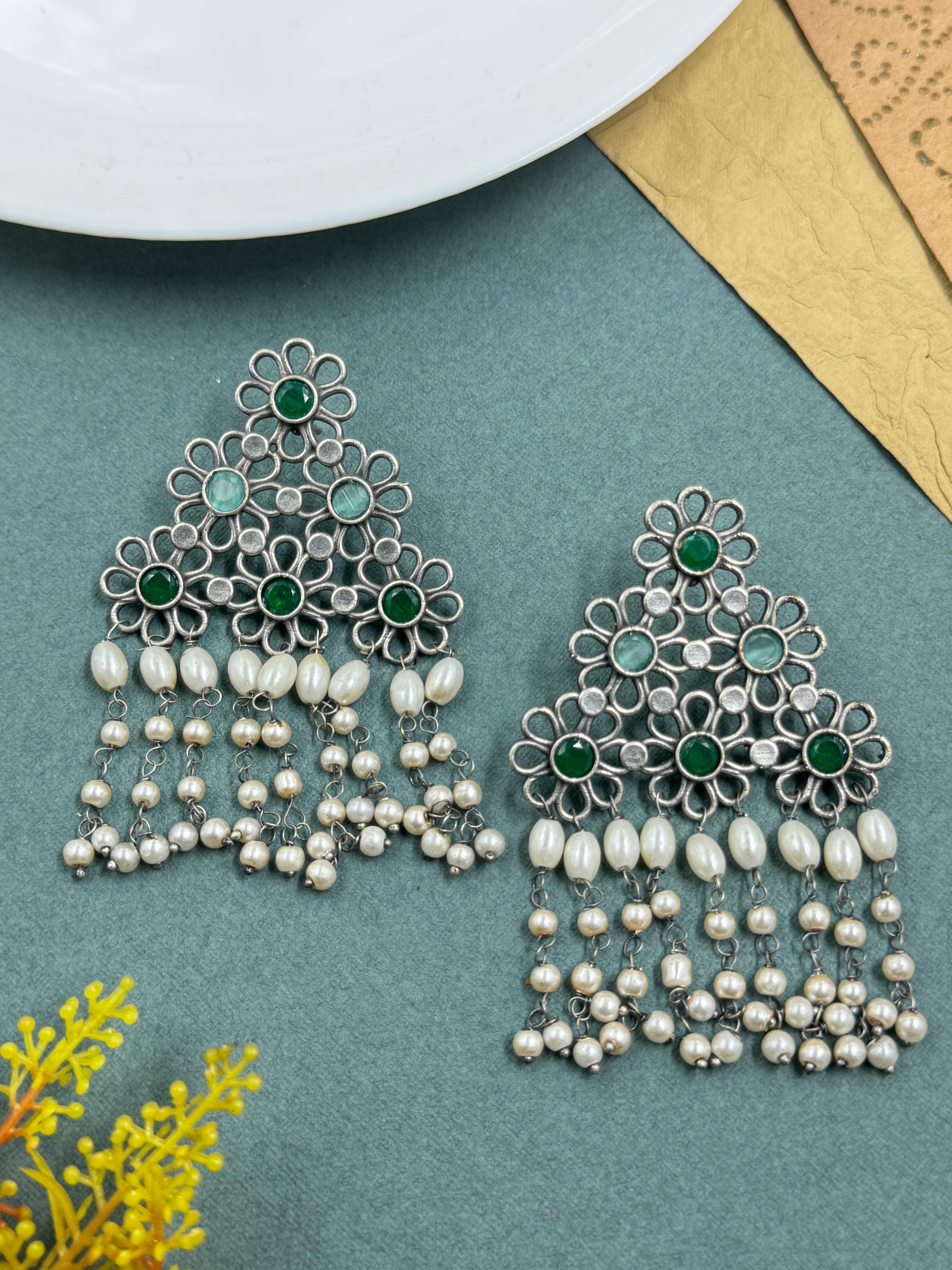 NITHYA OXIDISED STUDS EARRINGS