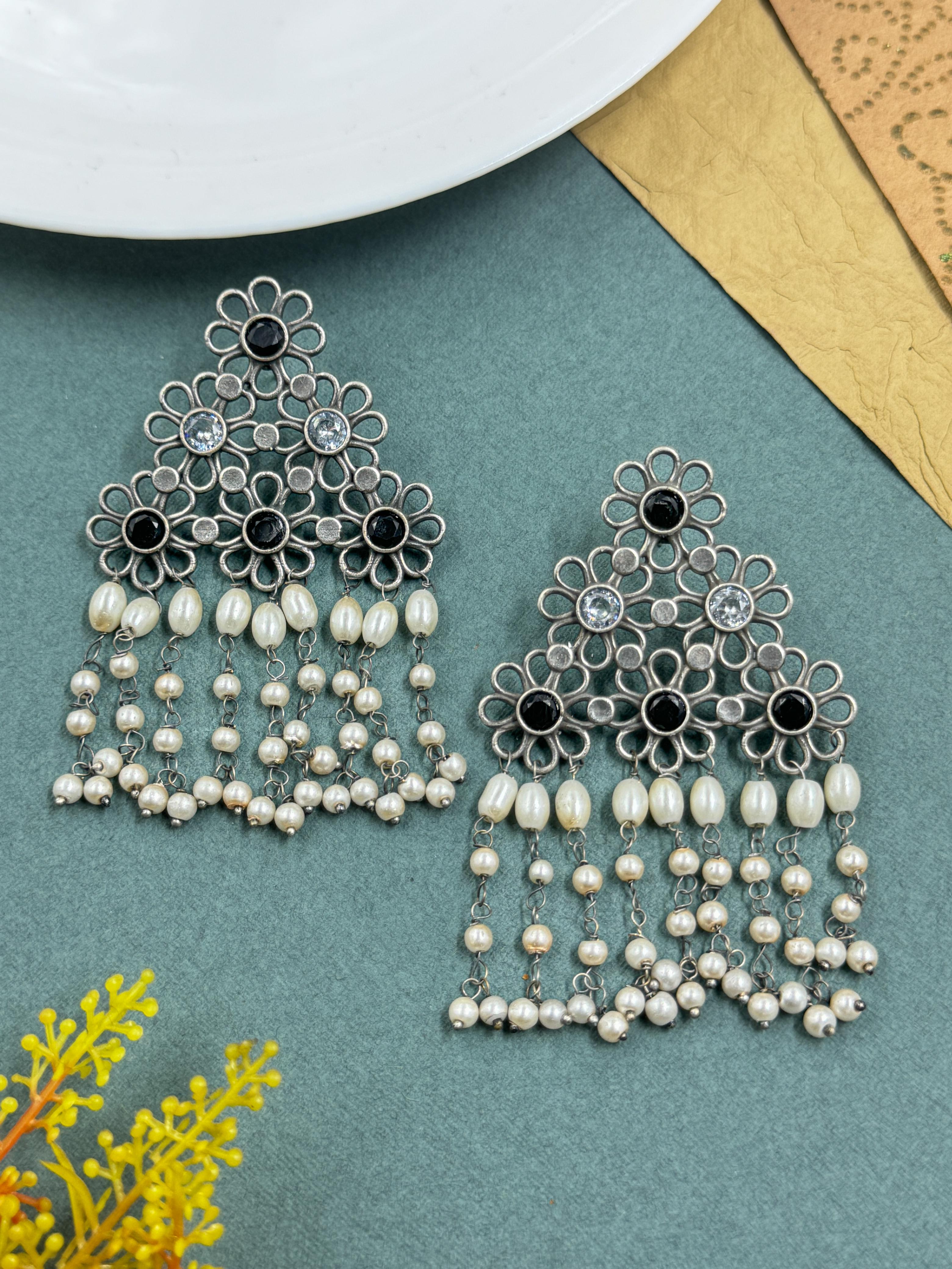 NITHYA OXIDISED STUDS EARRINGS