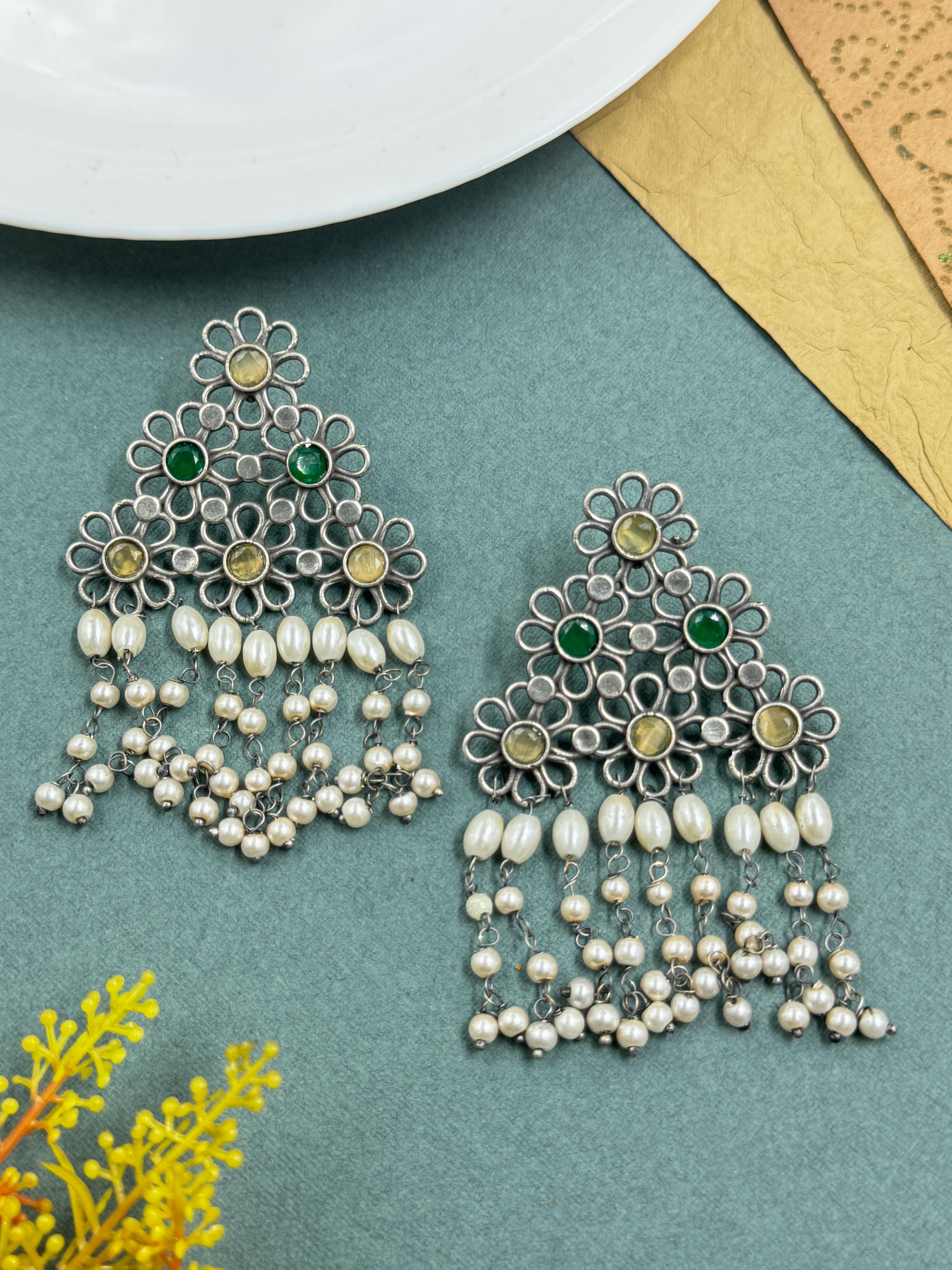 NITHYA OXIDISED STUDS EARRINGS