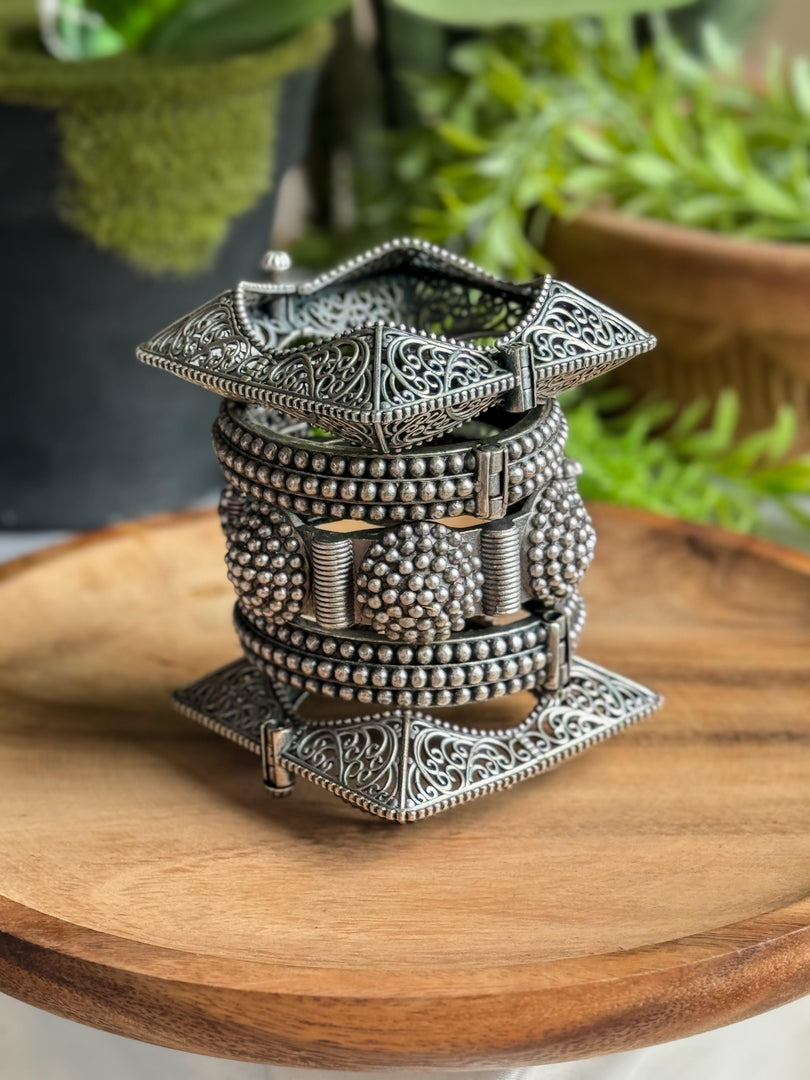 KESHA SILVER LOOKALIKE BANGLES STACK