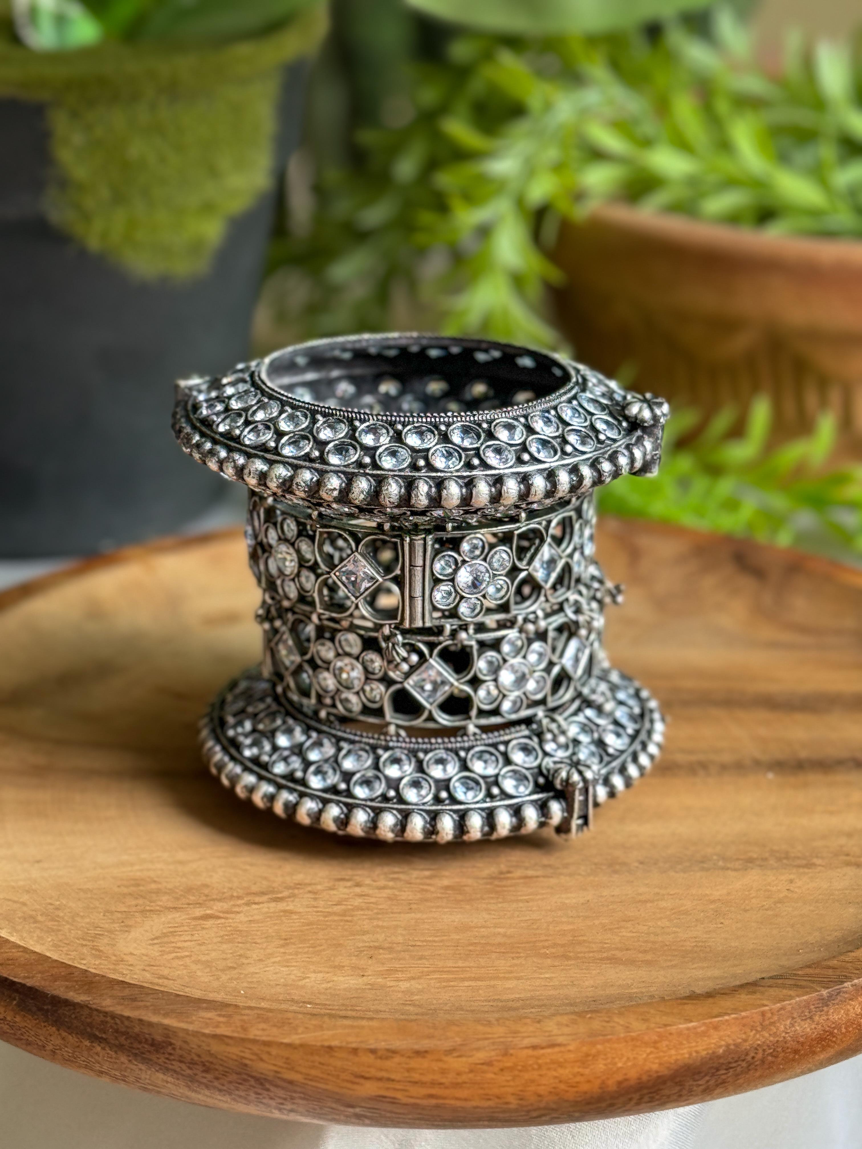 SWETA SILVER LOOKALIKE STONE BANGLE STACK