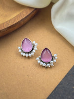 Load image into Gallery viewer, FEREL STUD EARRINGS
