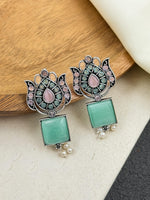 Load image into Gallery viewer, LOTUS STUD EARRINGS