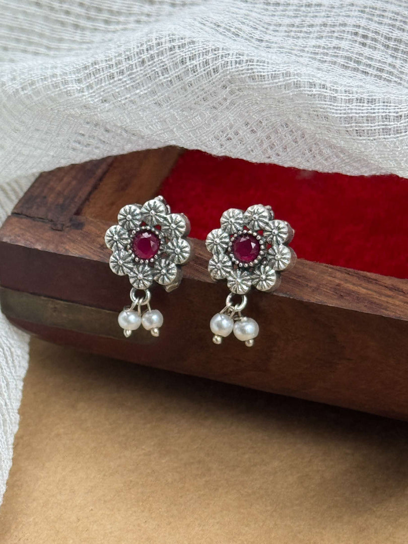 Inaaya Stone Necklace Set