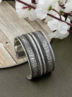 Load image into Gallery viewer, IRA OXIDISED SILVER  KADA