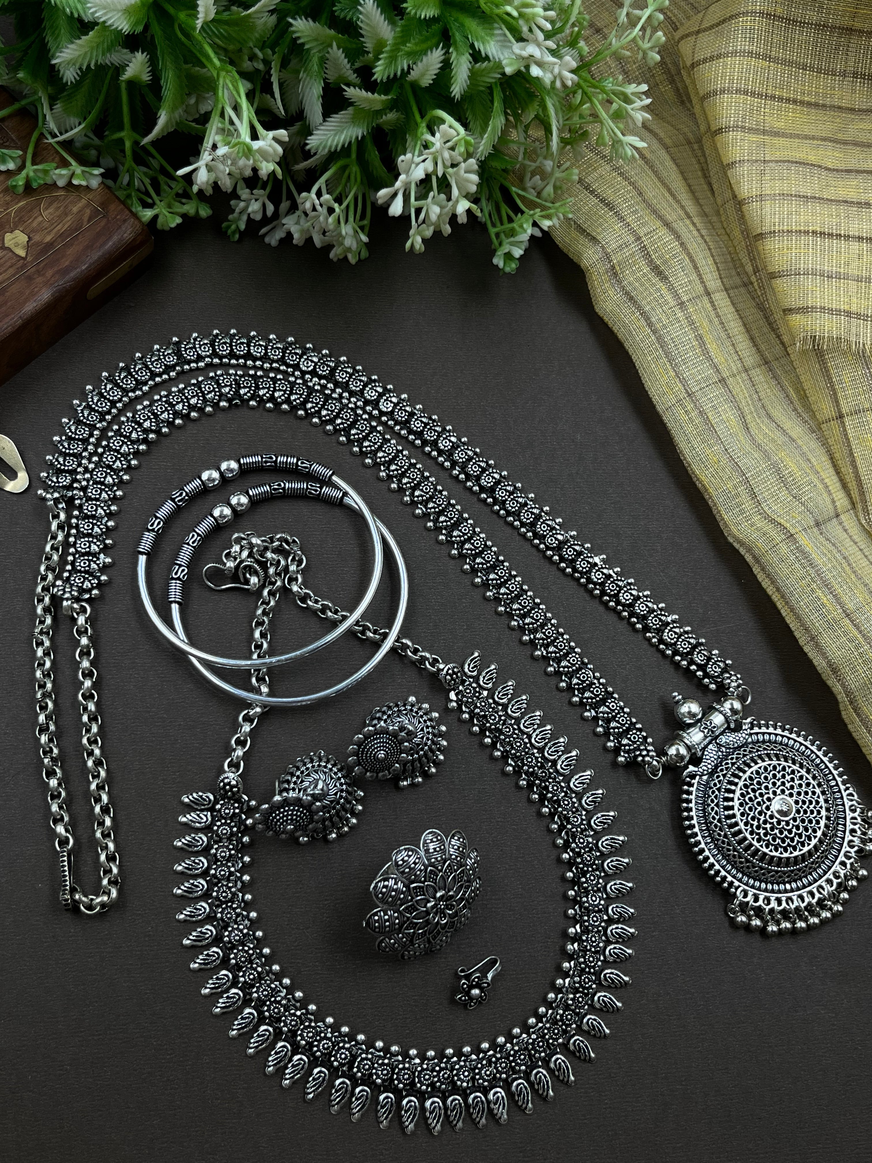 AISHWARYA 6 PIECE KOLAPURI JEWELLERY SET COMBO