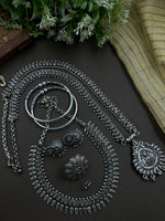 Load image into Gallery viewer, AISHWARYA 6 PIECE KOLAPURI JEWELLERY SET COMBO