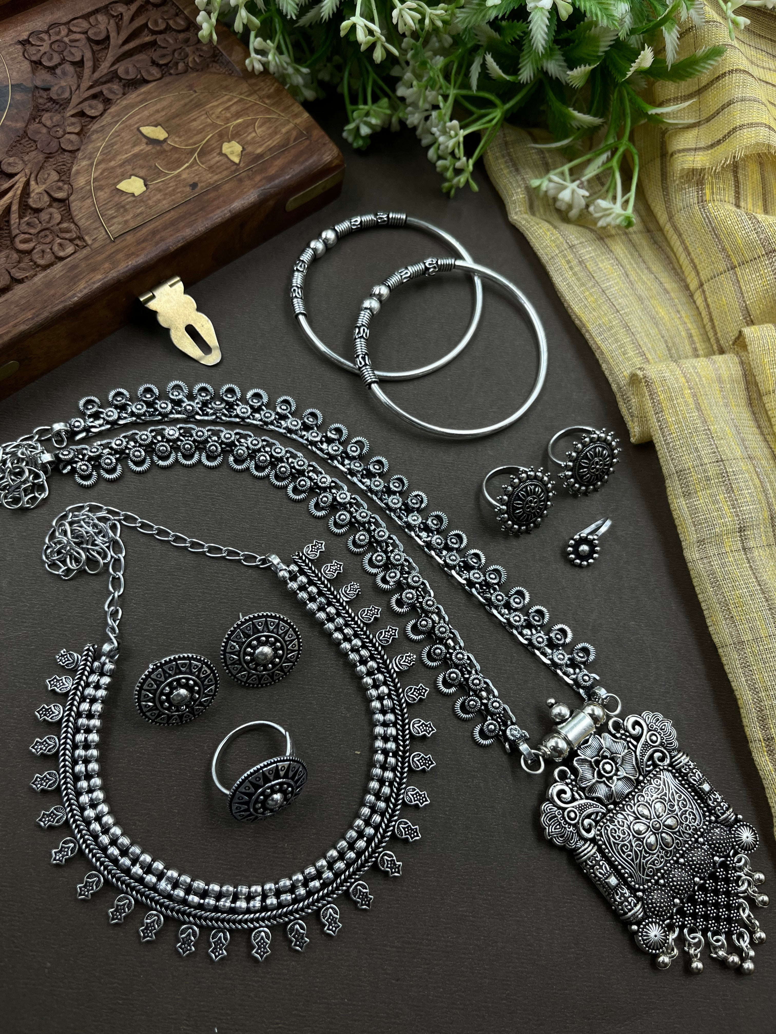 NUPOOR 7 PIECE CHAIN PENDANT JEWELLERY SET COMBO