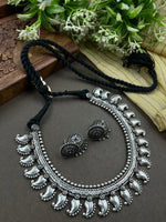 Load image into Gallery viewer, KOLAPURI CHOKER WITH BLACK THREAD JEWELLERY SET