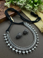Load image into Gallery viewer, KOLAPURI CHOKER WITH BLACK THREAD JEWELLERY SET