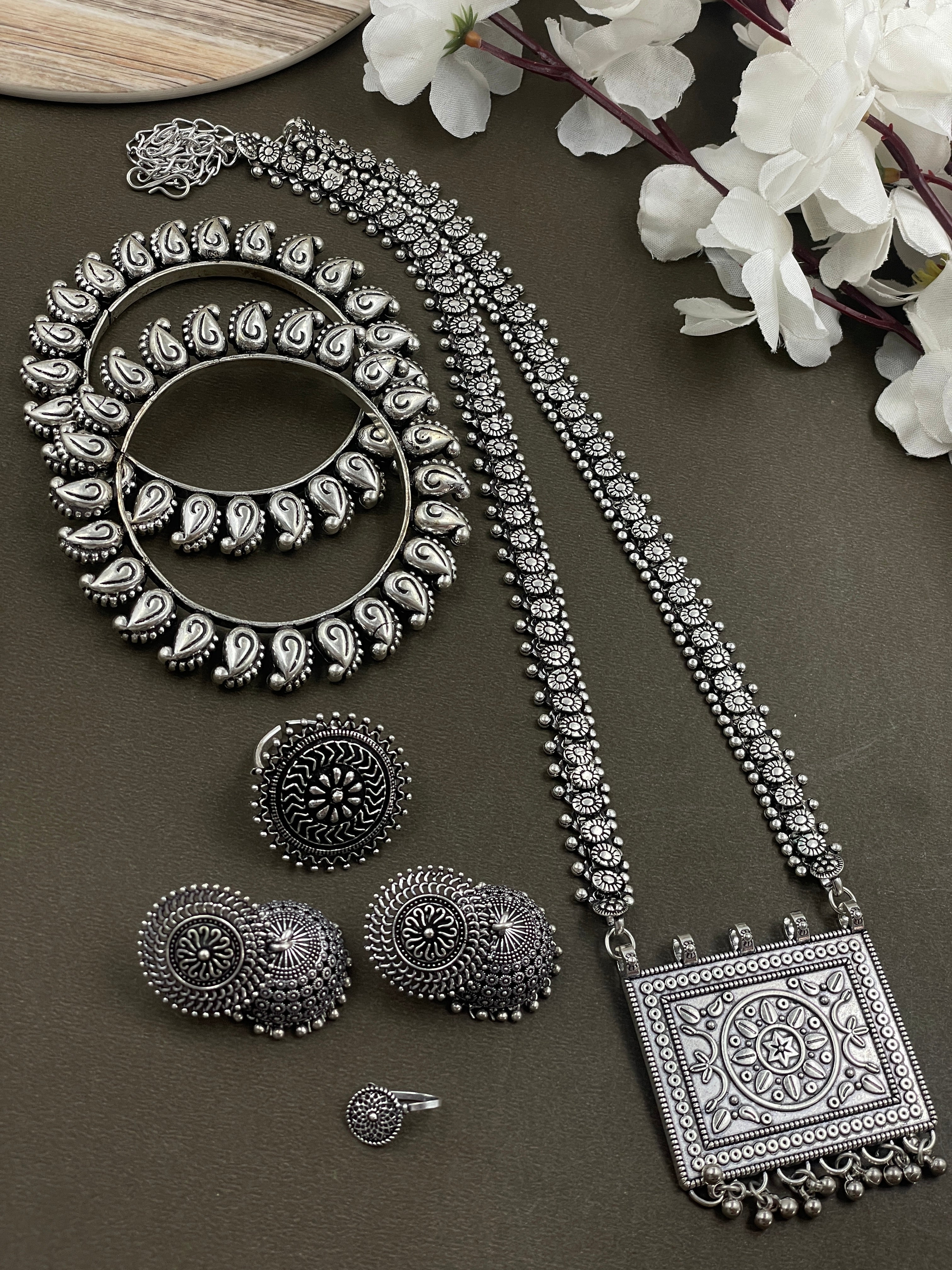 MISHKA 5 PIECE KOLAPURI JEWELLERY SET COMBO