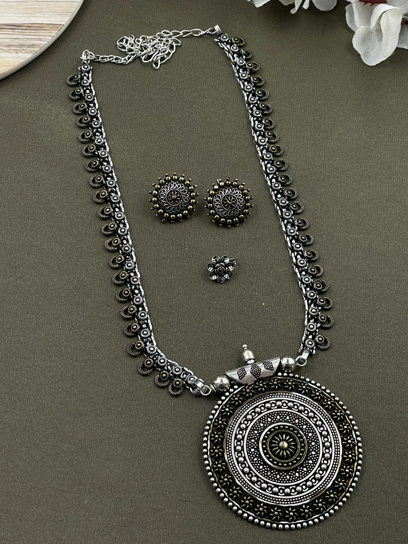 Nidhi 3-Line Jewellery Set