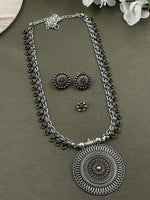 Load image into Gallery viewer, Nidhi 3-Line Jewellery Set