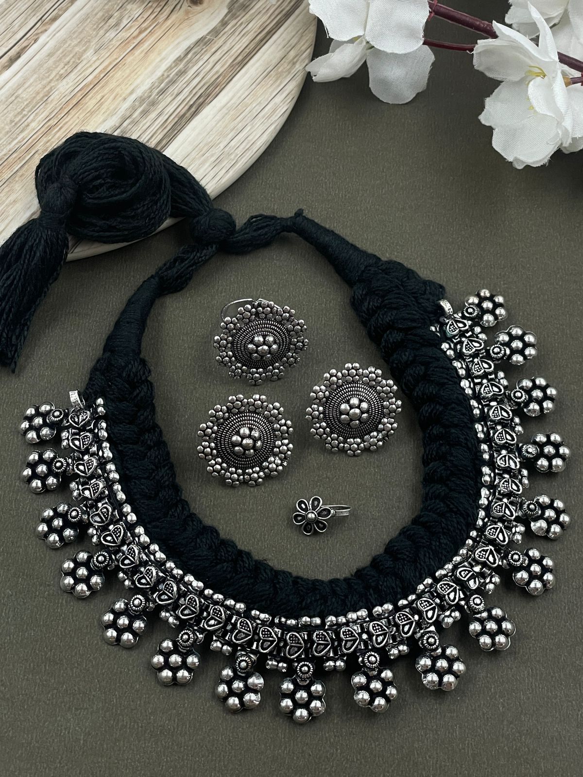 SHILPI THREADED CHOKER NECKLACE JEWELLERY SET COMBO