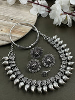 Load image into Gallery viewer, MOHINI DESIGNER SILVER OXIDISED CHOKER NECKLACE JEWELLERY SET COMBO