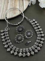 Load image into Gallery viewer, MOUNI SILVER OXIDISED CHOKER NECKLACE JEWELLERY SET COMBO