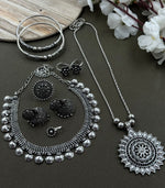 Load image into Gallery viewer, SIMRAN 7 PIECE CHAIN PENDANT JEWELLERY SET COMBO