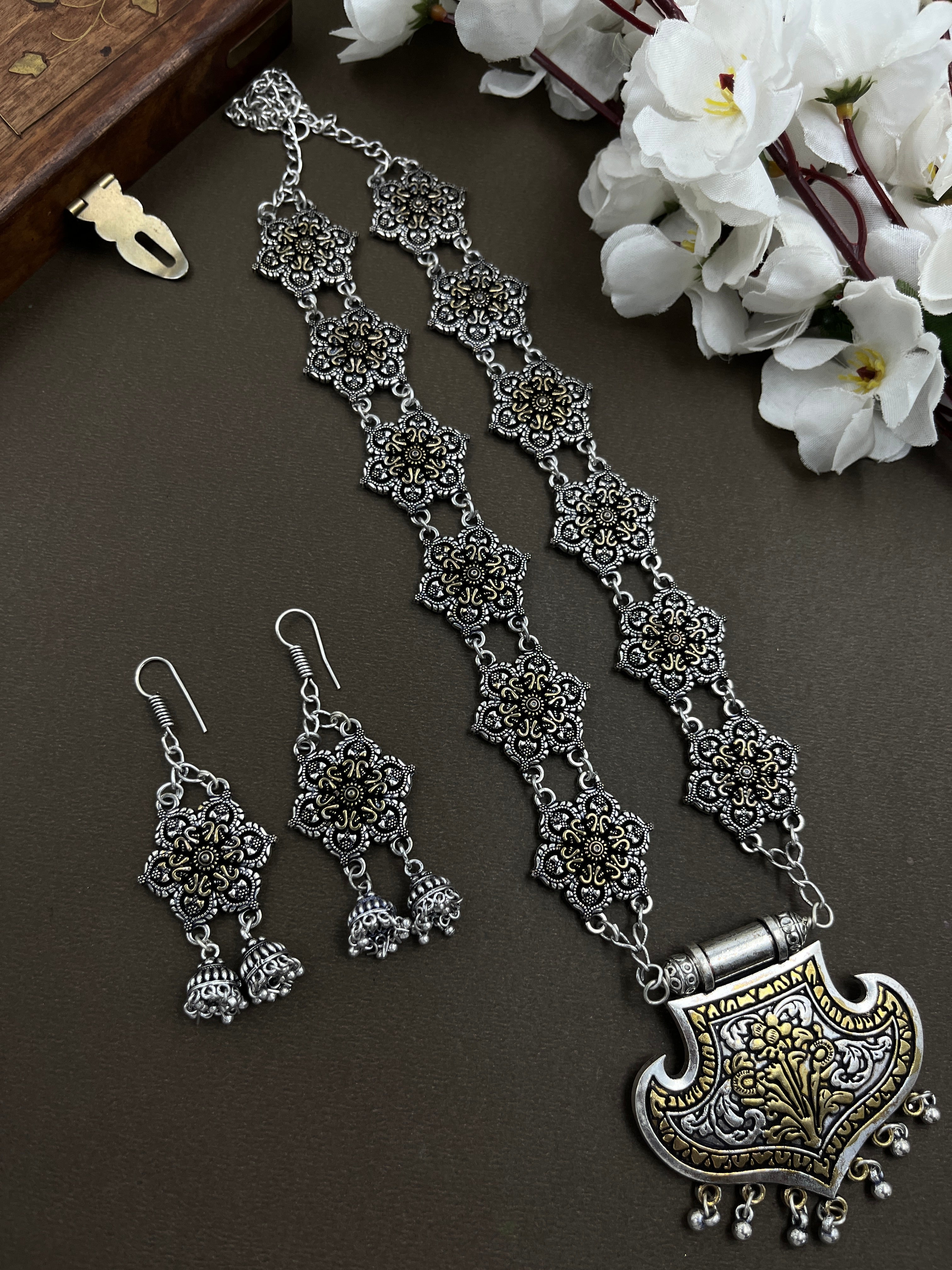 SUNFLOWER TWO TONE CHARMS JEWELLERY SET