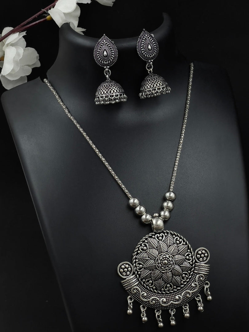 FORUM BRASS OXIDISED JEWELLERY SET