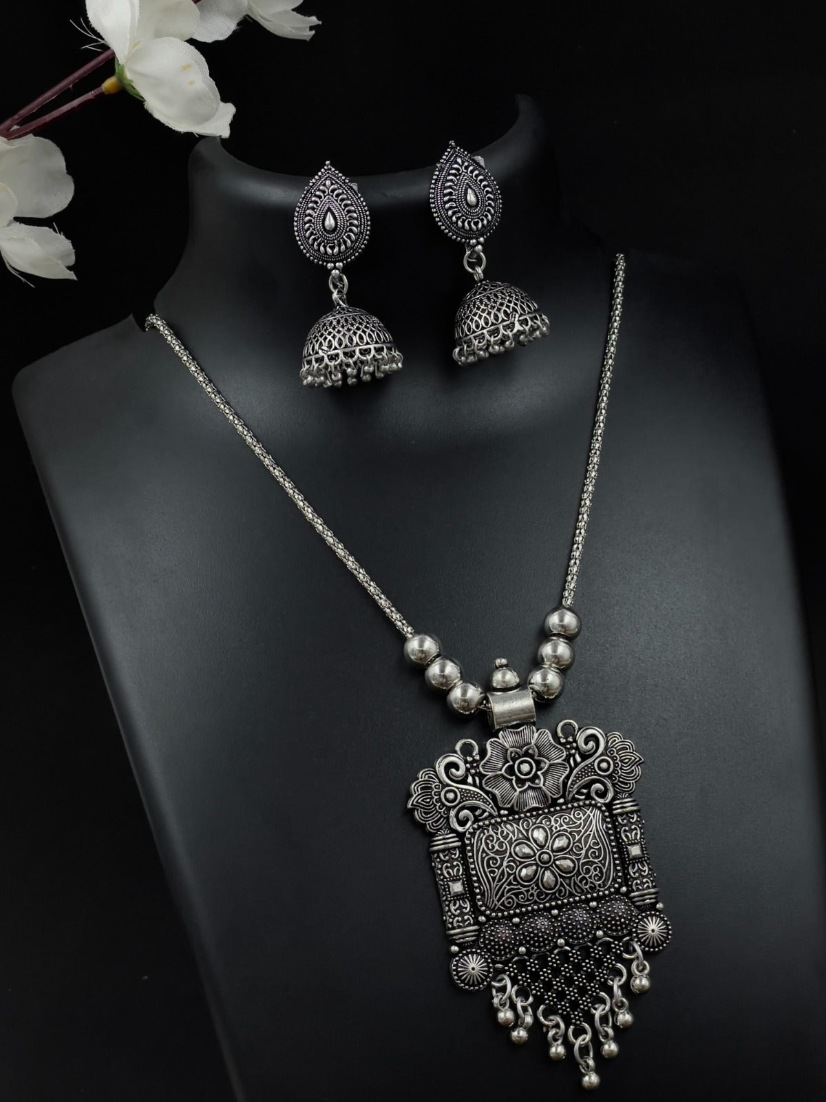 FORUM BRASS OXIDISED jewellery set