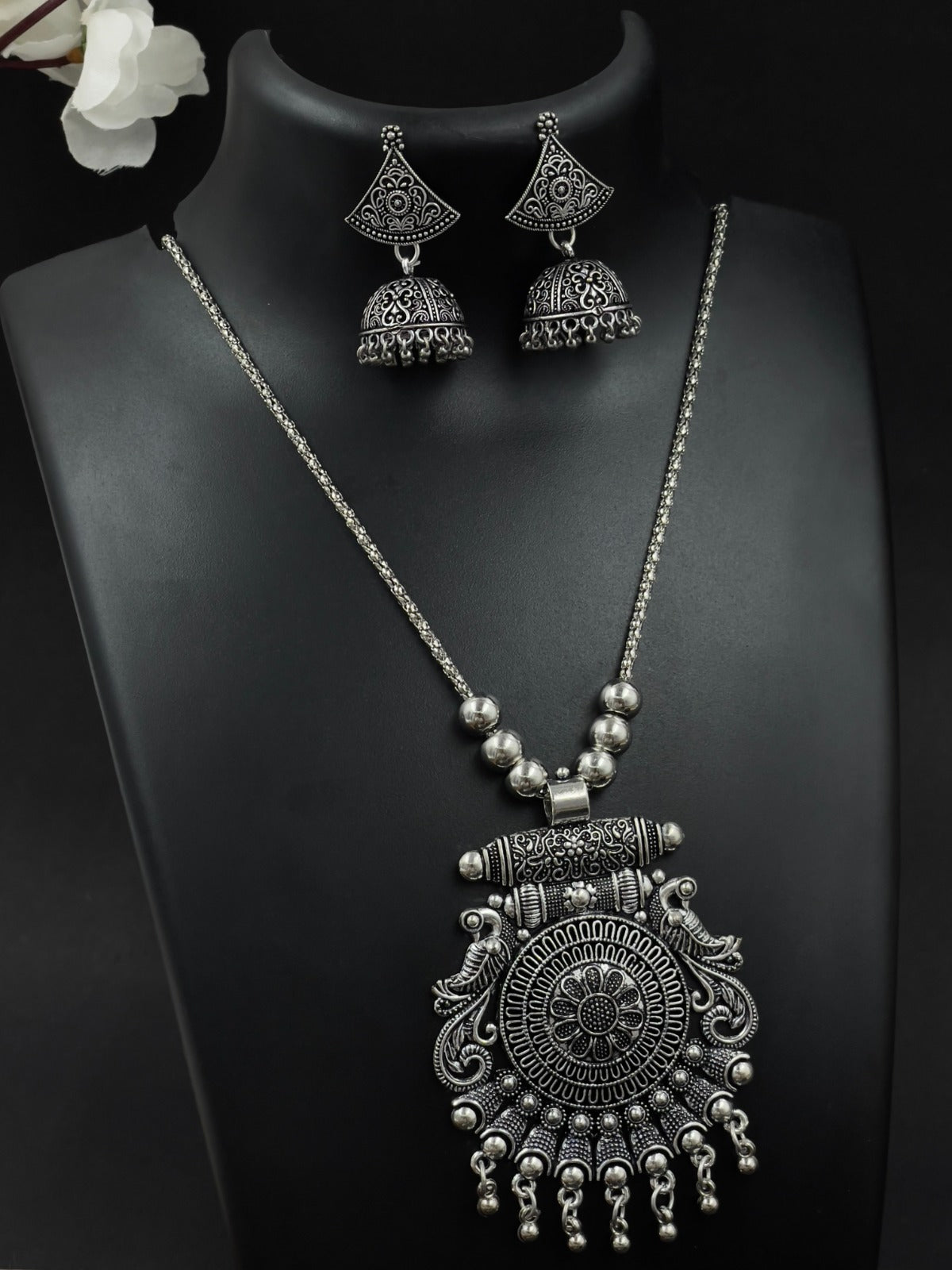 RUMI BRASS OXIDISED PENDANT jewellery set