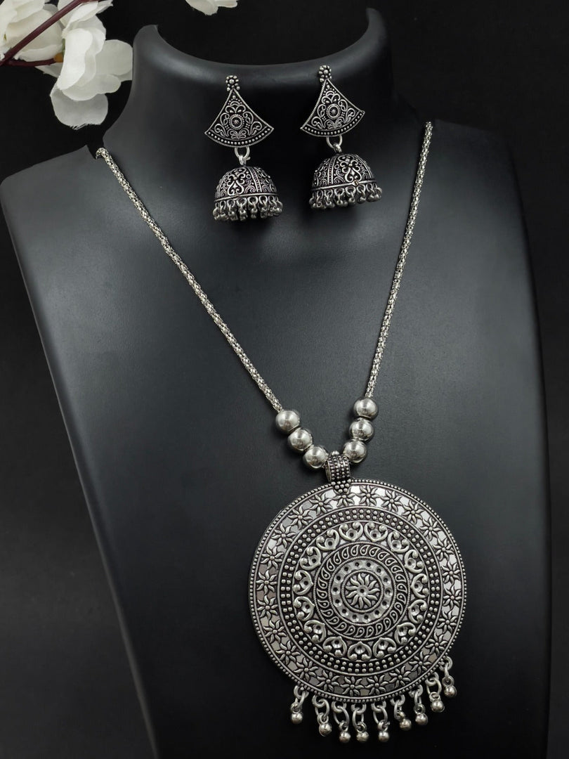 RUMI BRASS OXIDISED PENDANT JEWELLERY SET