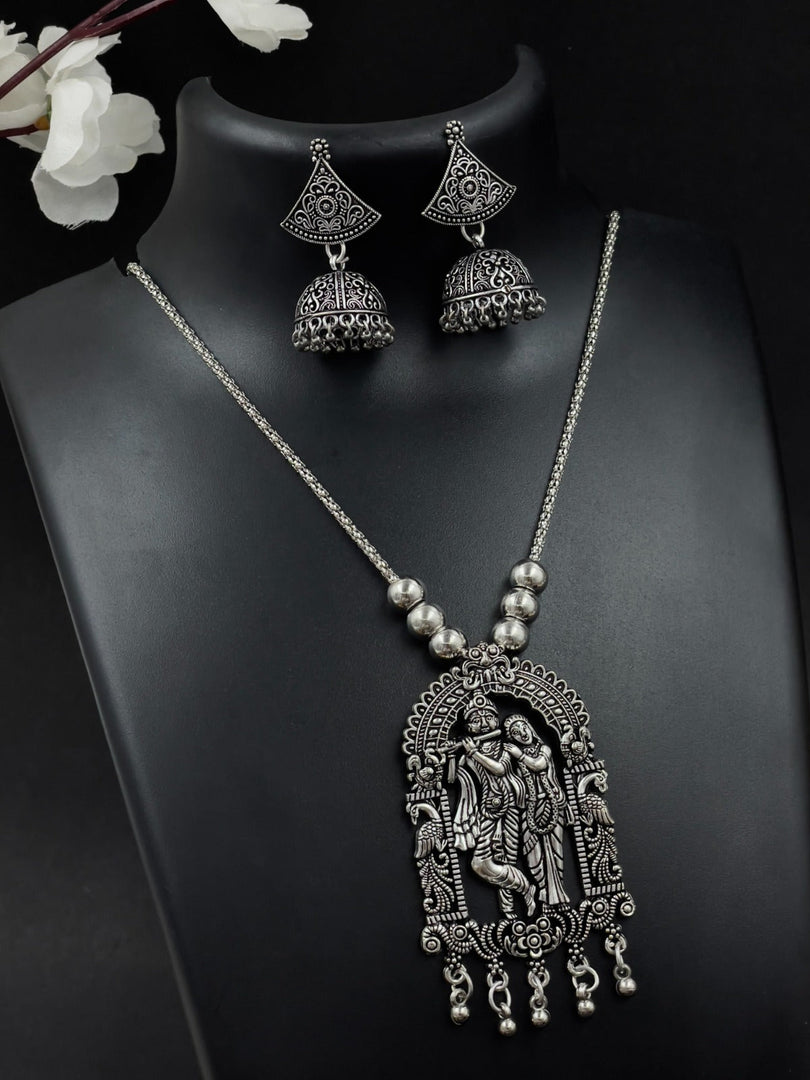 RUMI BRASS OXIDISED PENDANT JEWELLERY SET