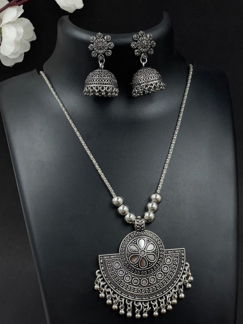 MEHR BRASS OXIDISED PENDANT JEWELLERY SET